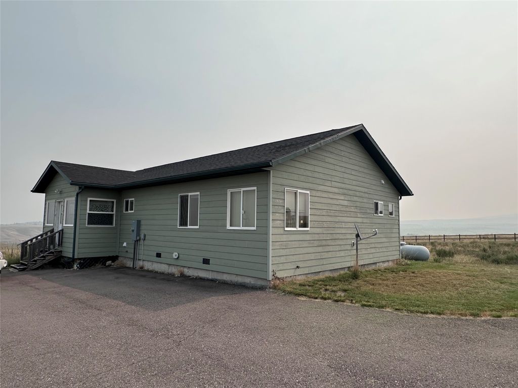 23 Warren Court, Hall, MT 59837