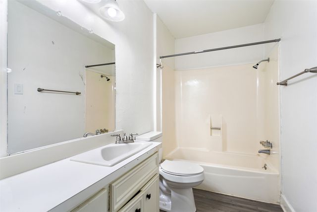 2228 Aberdeen Drive 2226, Tyler, TX 75703