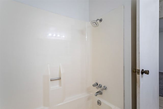 2228 Aberdeen Drive 2226, Tyler, TX 75703