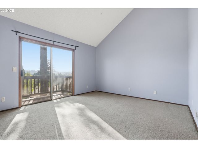 17941 MEADOWLARK Ln, Lake Oswego, OR 97034