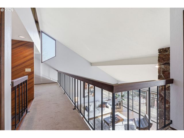 17941 MEADOWLARK Ln, Lake Oswego, OR 97034