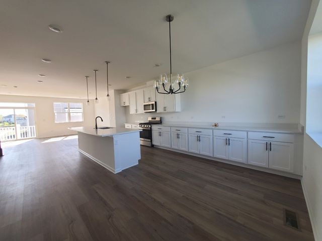 4499 Chelsea Manor Circle, Aurora, IL 60504