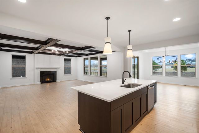 55735 Bay Oaks Court, Shelby Twp, MI 48315