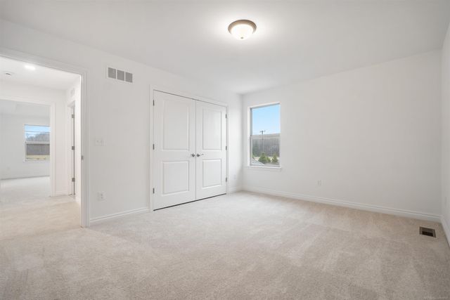 55735 Bay Oaks Court, Shelby Twp, MI 48315