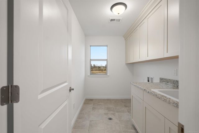 55735 Bay Oaks Court, Shelby Twp, MI 48315