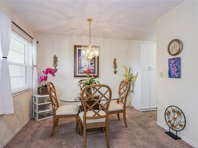 12 Vista Palm Lane 103, Vero Beach, FL 32962