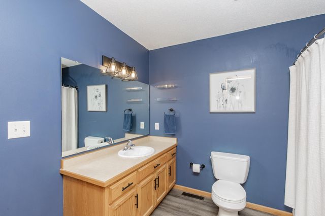 4459 15th Street S, Moorhead, MN 56560