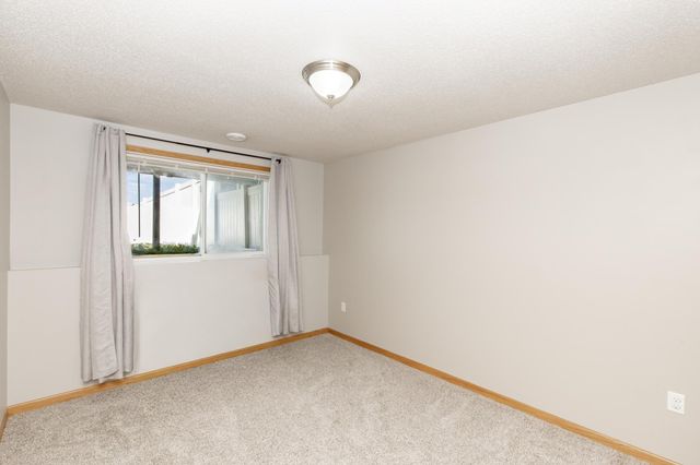 4459 15th Street S, Moorhead, MN 56560
