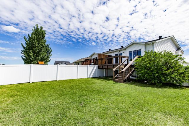4459 15th Street S, Moorhead, MN 56560
