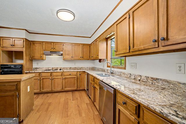 430 Antioch Road, Fayetteville, GA 30215