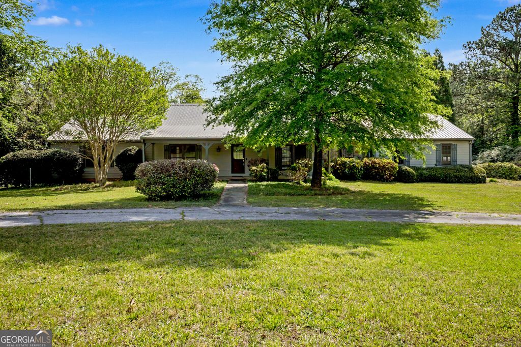 430 Antioch Road, Fayetteville, GA 30215