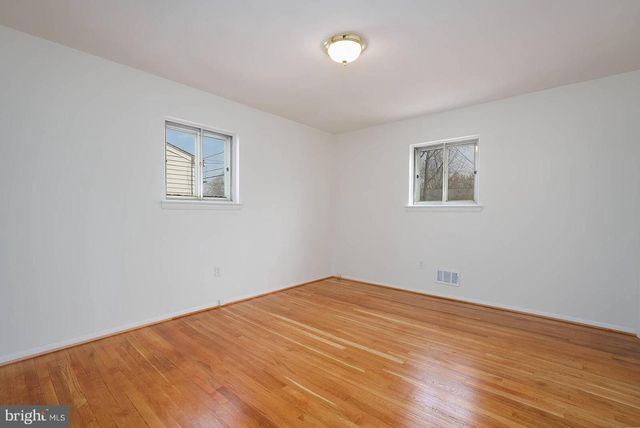 7104 24TH PL, Hyattsville, MD 20783