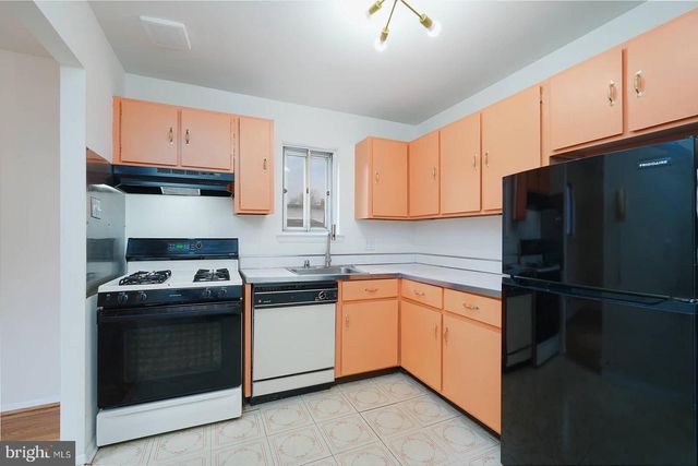 7104 24TH PL, Hyattsville, MD 20783