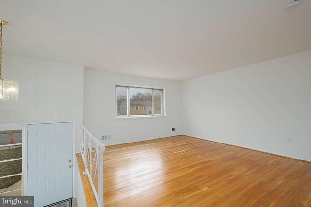 7104 24TH PL, Hyattsville, MD 20783