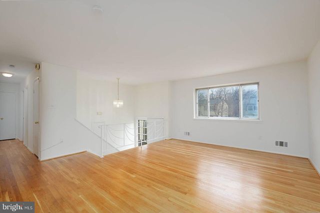 7104 24TH PL, Hyattsville, MD 20783