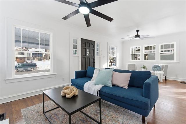 5718 Harrison Street, Kansas City, MO 64110