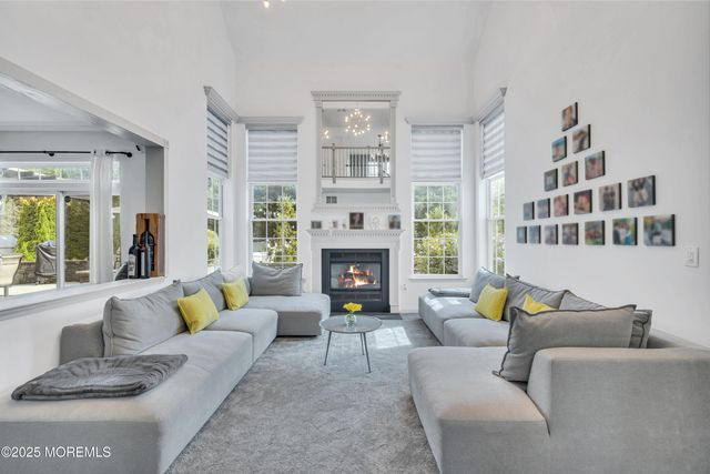 149 Newington Lane, Toms River, NJ 08755