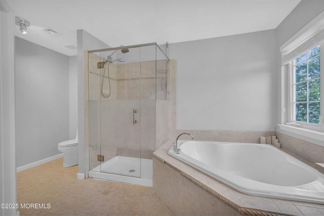 149 Newington Lane, Toms River, NJ 08755