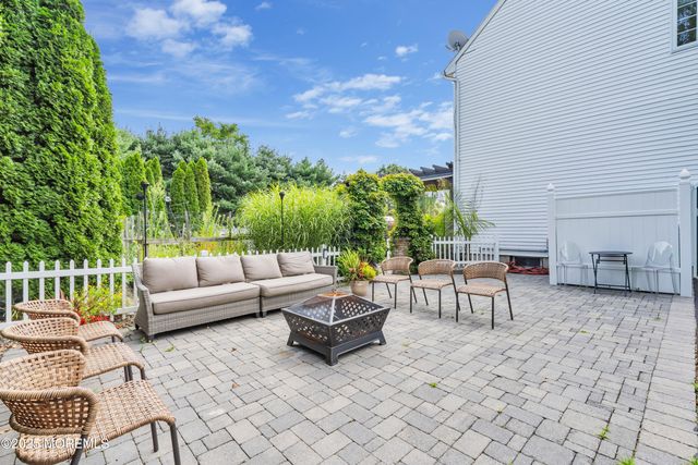 149 Newington Lane, Toms River, NJ 08755