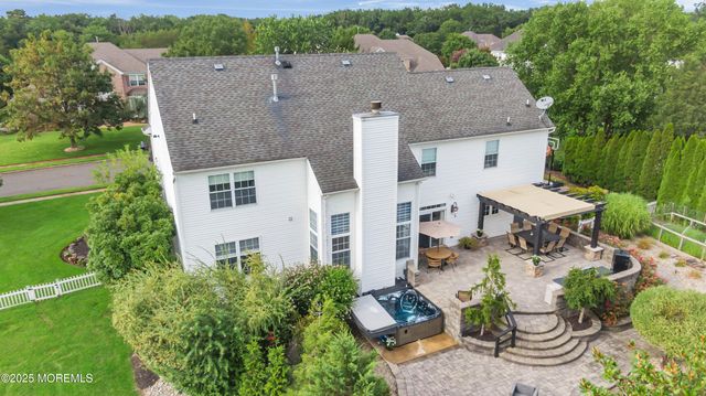 149 Newington Lane, Toms River, NJ 08755