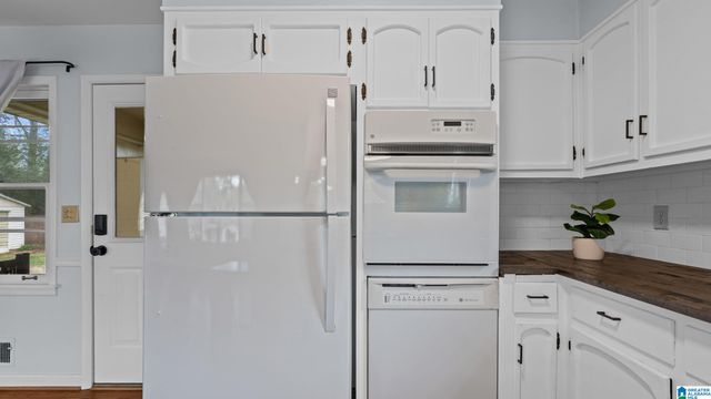 417 PARAMOUNT LANE, Hoover, AL 35226