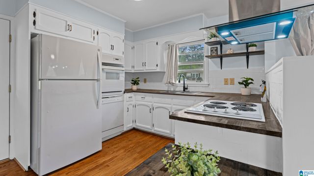 417 PARAMOUNT LANE, Hoover, AL 35226