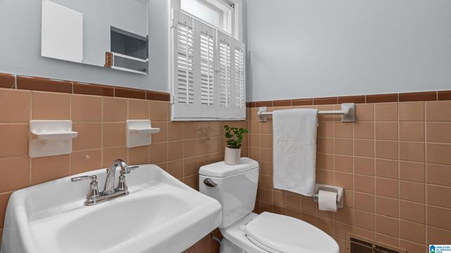 417 PARAMOUNT LANE, Hoover, AL 35226