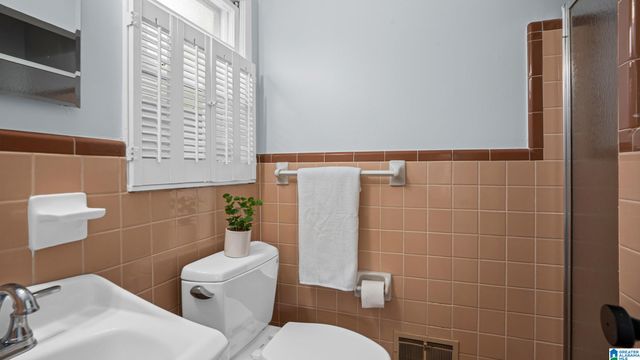 417 PARAMOUNT LANE, Hoover, AL 35226