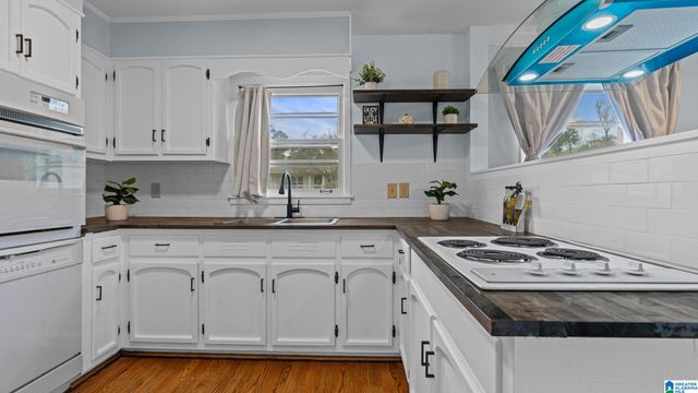 417 PARAMOUNT LANE, Hoover, AL 35226