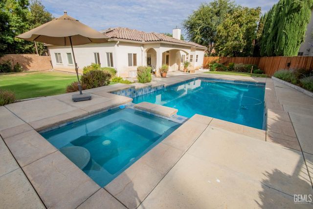 6313 Bellorita Drive, Bakersfield, CA 93306