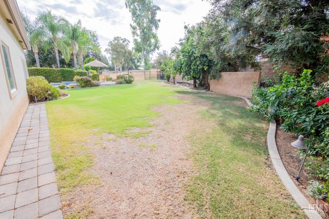 6313 Bellorita Drive, Bakersfield, CA 93306