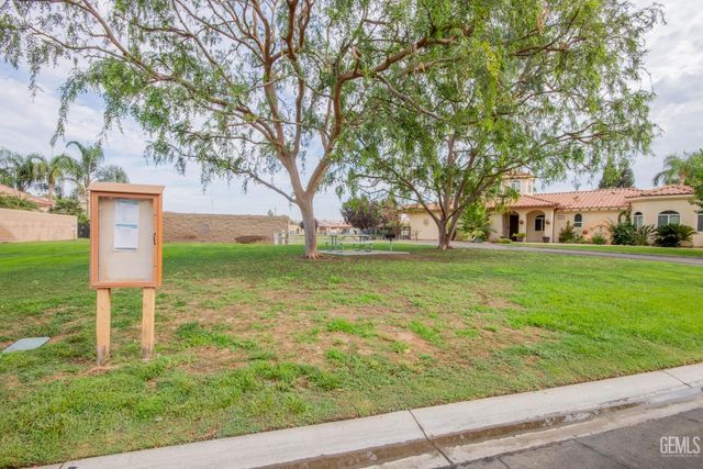 6313 Bellorita Drive, Bakersfield, CA 93306