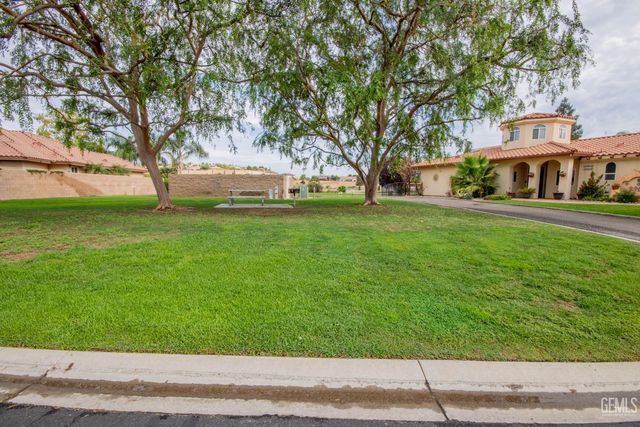 6313 Bellorita Drive, Bakersfield, CA 93306