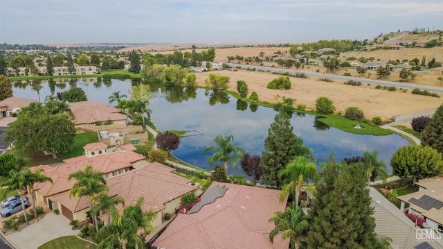 6313 Bellorita Drive, Bakersfield, CA 93306