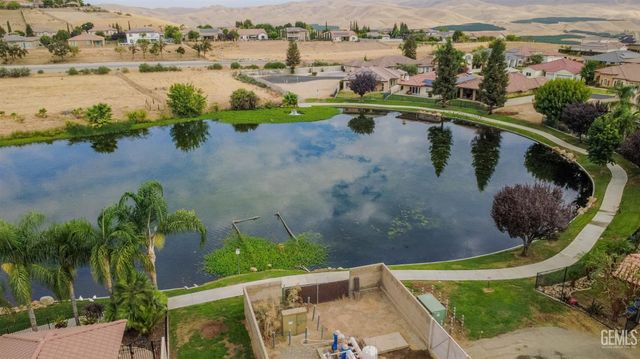 6313 Bellorita Drive, Bakersfield, CA 93306