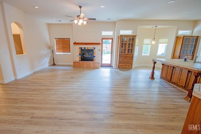 6313 Bellorita Drive, Bakersfield, CA 93306