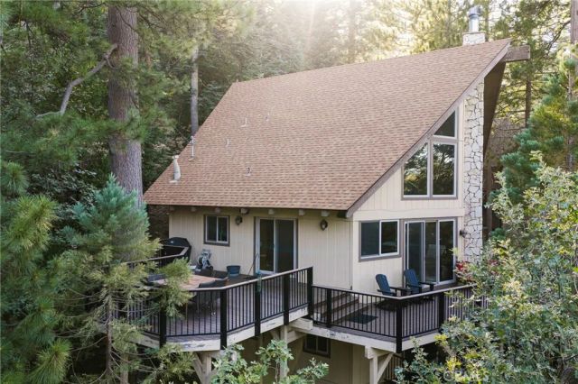 26621 Thunderbird, Lake Arrowhead, CA 92352