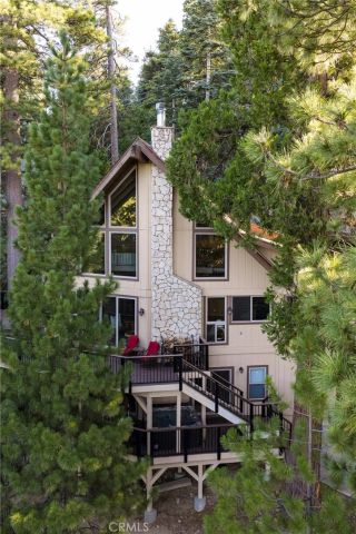 26621 Thunderbird, Lake Arrowhead, CA 92352