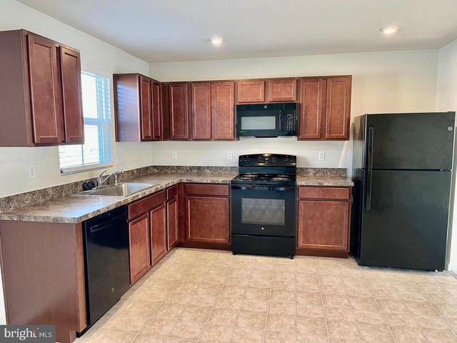 6279 PEBBLEBROOK DR, Milford, DE 19963