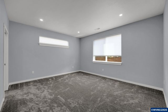 2132 Willona Dr Dr, Eugene, OR 97408