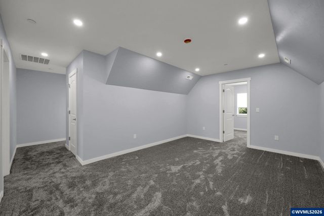 2132 Willona Dr Dr, Eugene, OR 97408