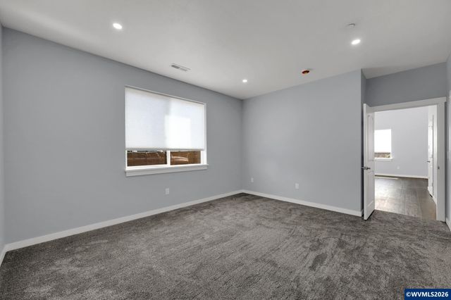 2132 Willona Dr Dr, Eugene, OR 97408