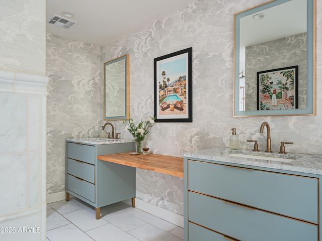 4620 N 40TH Street, Phoenix, AZ 85018