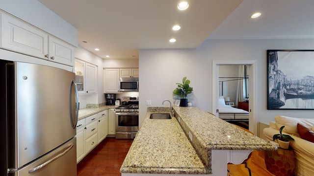 27 Bowdoin St 1B, Boston, MA 02114