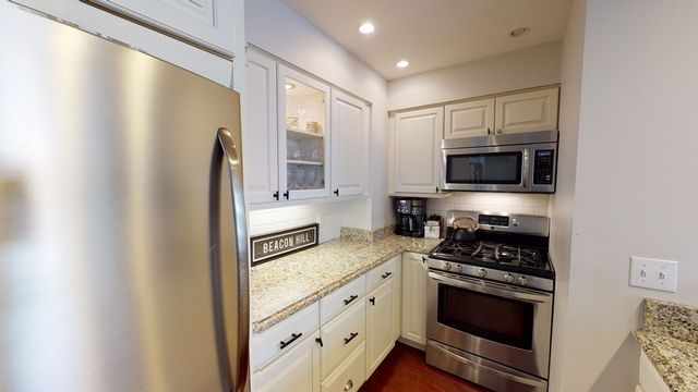 27 Bowdoin St 1B, Boston, MA 02114