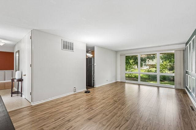 5460 Adeline Place, Oak Forest, IL 60452