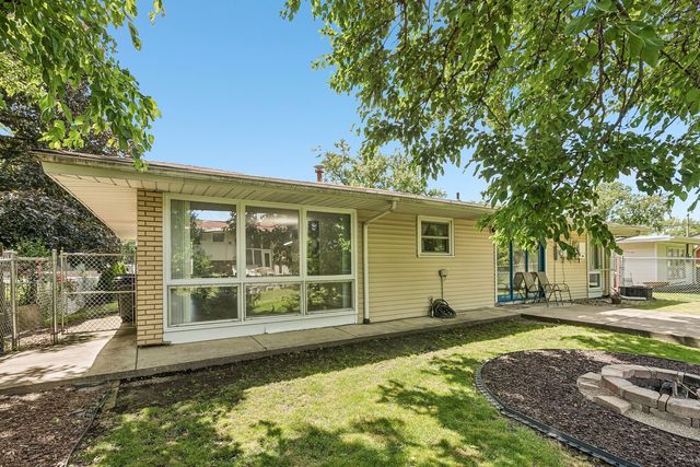 5460 Adeline Place, Oak Forest, IL 60452