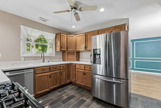 5460 Adeline Place, Oak Forest, IL 60452
