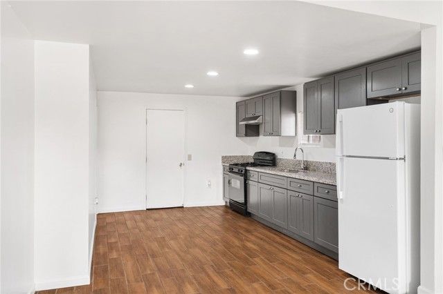 1130 Jeffrey St, Bakersfield, CA 93305