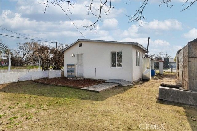 1130 Jeffrey St, Bakersfield, CA 93305